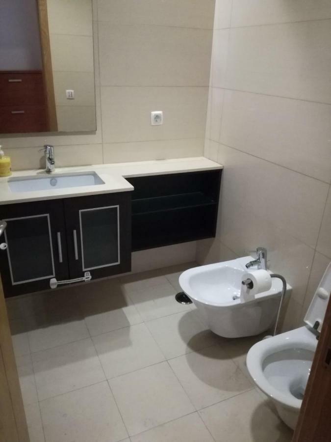 Adalberto Nascimento Luxury Aparta-Hostel At Colinas Do Cruzeiro Odivelas  Exterior photo